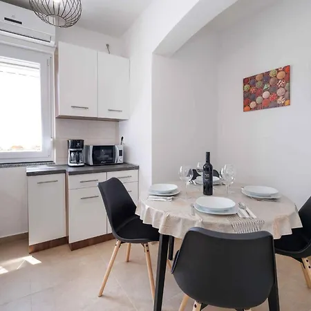 In - Insel Krk 43355 Apartman